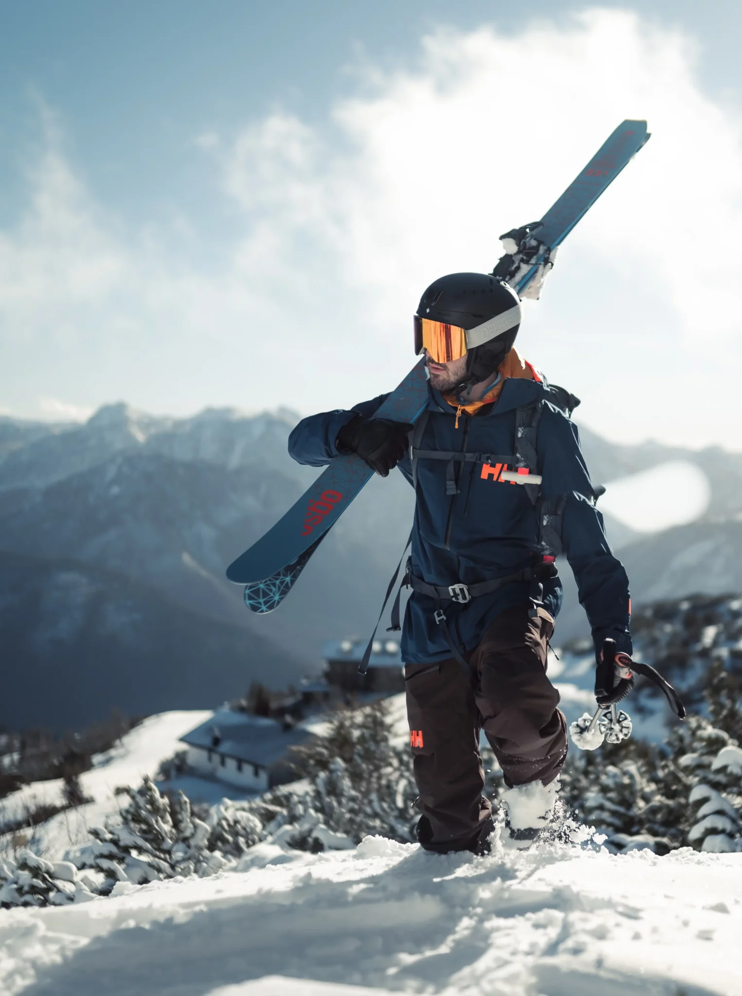 Portraitfoto eines Skifahrers während der Bergwelten Content Produktion