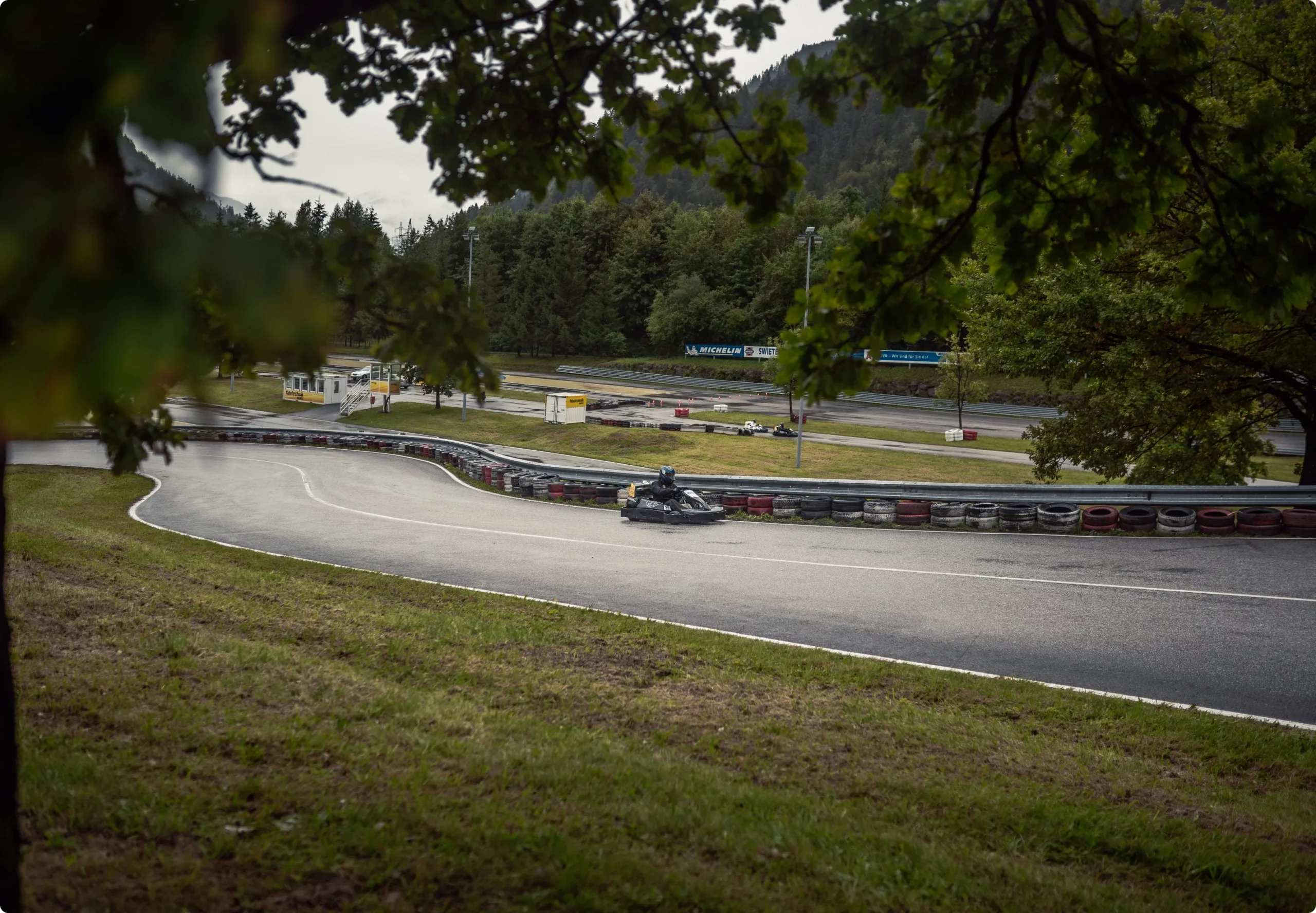 GoKart auf der Artofcart Rennstrecke in Saalfelden